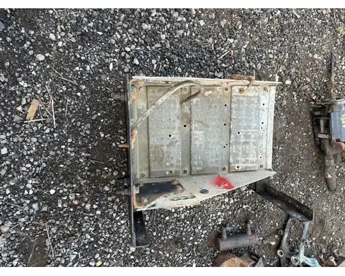 International 5600I Battery Box