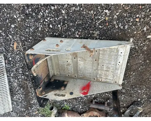 International 5600I Battery Box