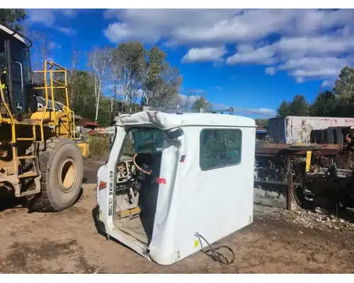 International 5600I Cab