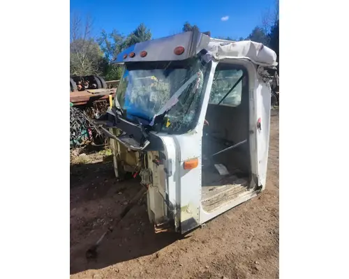 International 5600I Cab