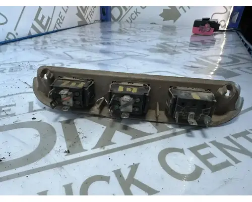 International 5600I Column Switch