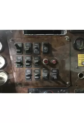 International 5600I Dash Assembly