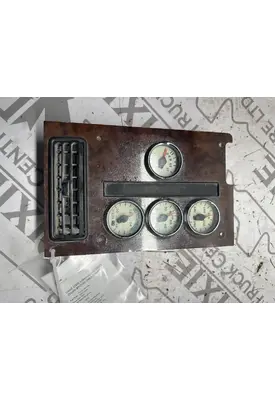 International 5600I Dash Assembly