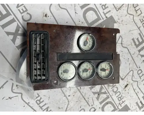 International 5600I Dash Assembly