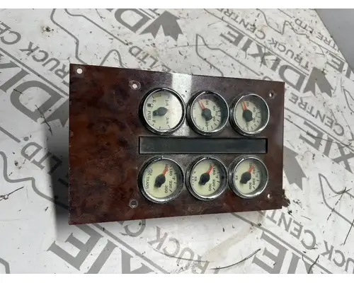 International 5600I Dash Assembly