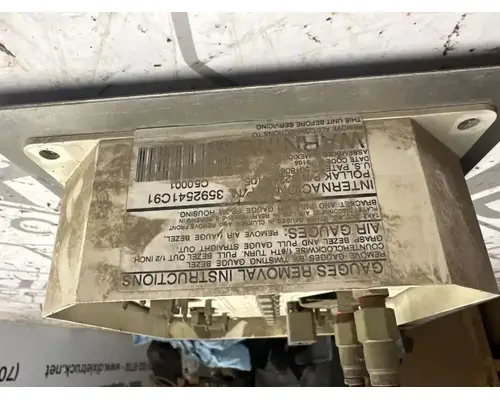 International 5600I Dash Assembly