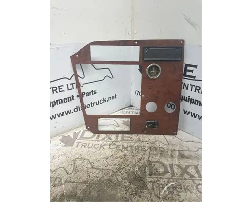 International 5600I Dash Assembly