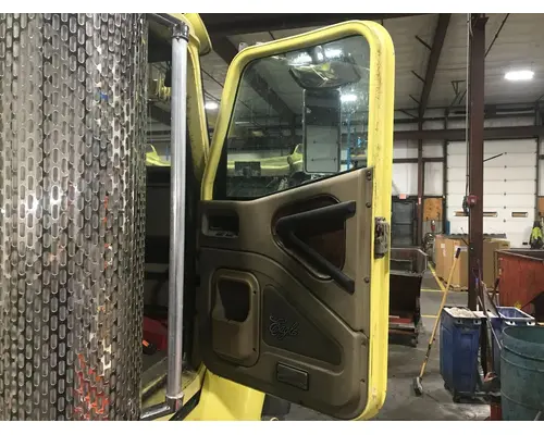 International 5600I Door Assembly, Front