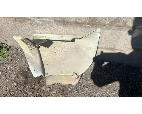 International 5600I Fender Extension