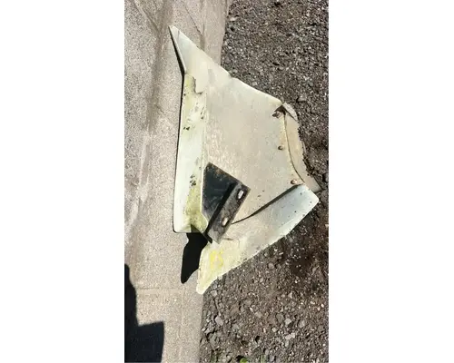 International 5600I Fender Extension