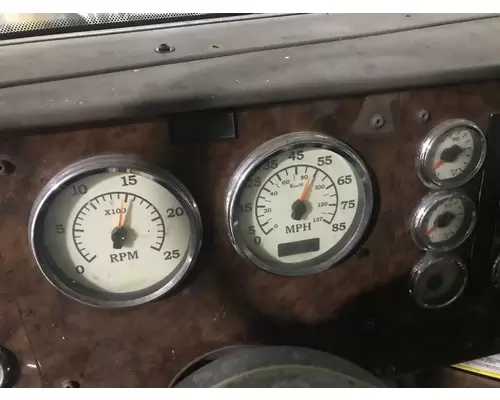 International 5600I Instrument Cluster