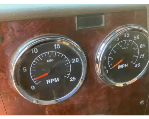 International 5600I Instrument Cluster