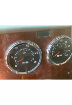 International 5600I Instrument Cluster