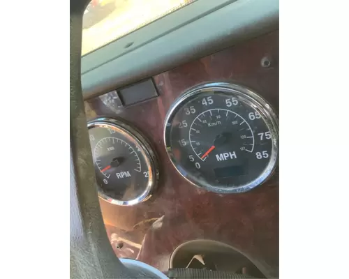 International 5600I Instrument Cluster