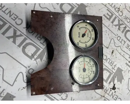 International 5600I Instrument Cluster
