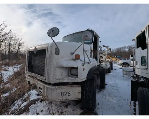 Complete Vehicle INTERNATIONAL 5600I Truck Salvage International Inc