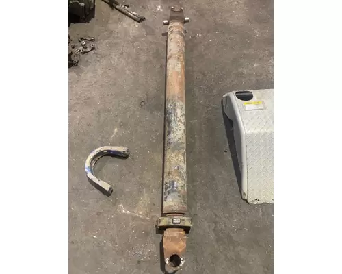 Drive Shaft, Front INTERNATIONAL 5600I 