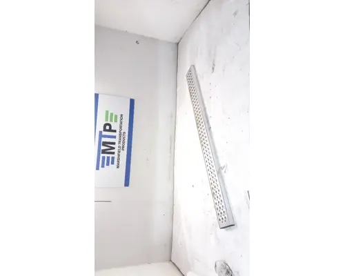 Step INTERNATIONAL 5600I Marshfield Transportation Products