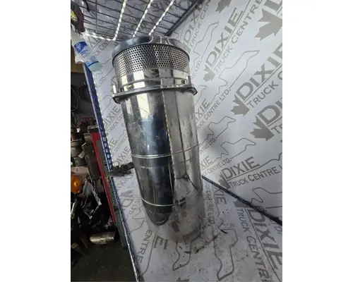 International 5900I Air Cleaner