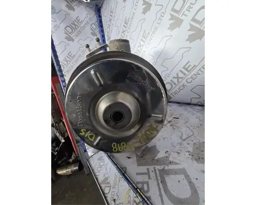 International 5900I Air Cleaner