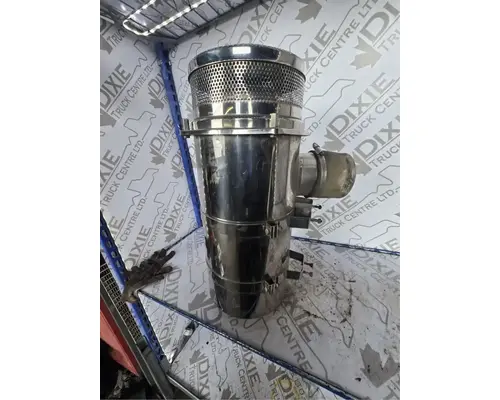 International 5900I Air Cleaner