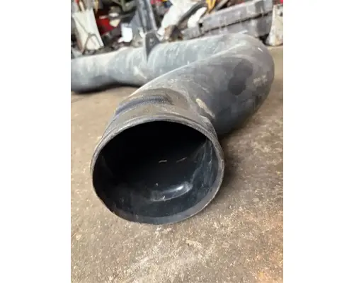 International 5900I Air Cleaner