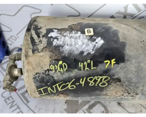 International 5900I Air Tank