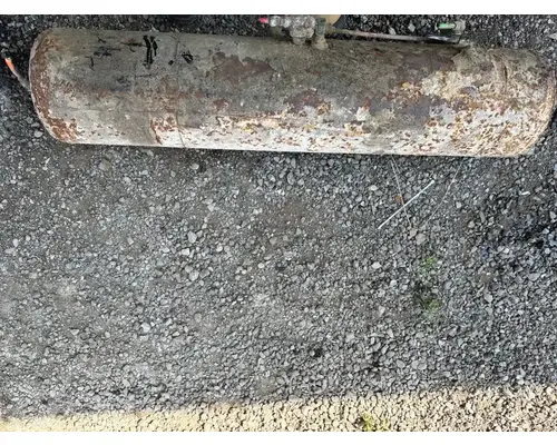 International 5900I Air Tank