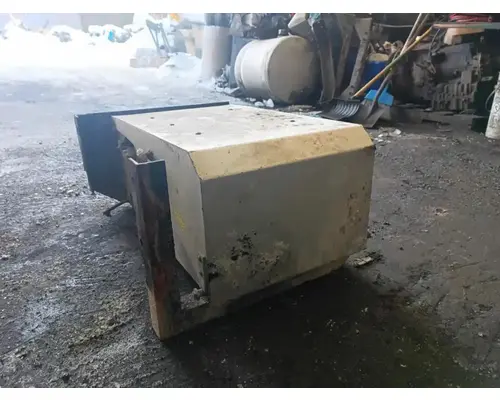 International 5900I Battery Box