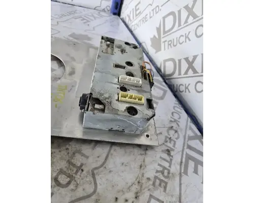 International 5900I Instrument Cluster