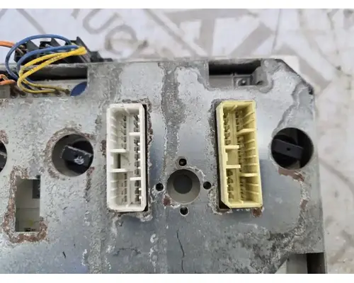 International 5900I Instrument Cluster