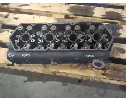 International 7.3 L Cylinder Head