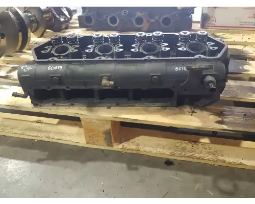 International 7.3 L Cylinder Head