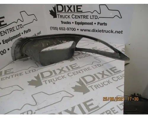 International 7000 Headlamp Assembly