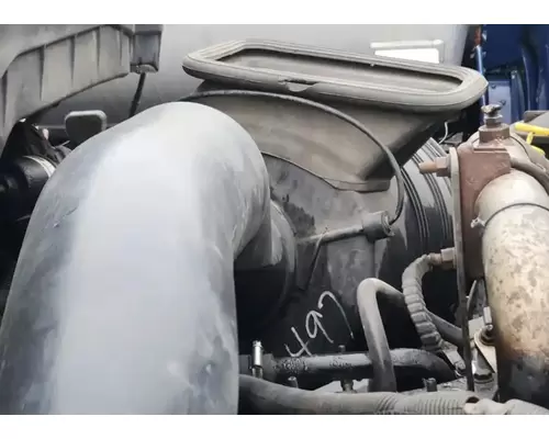 International 7300 Air Cleaner