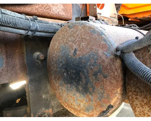 International 7300 Air Tank