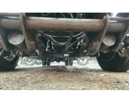 International 7300 Axle Assy, Fr (4WD)