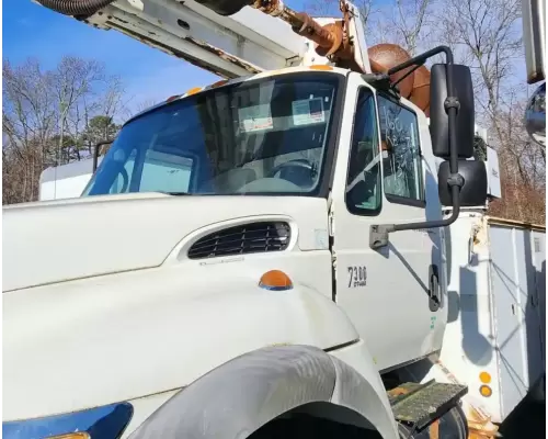 International 7300 Cab