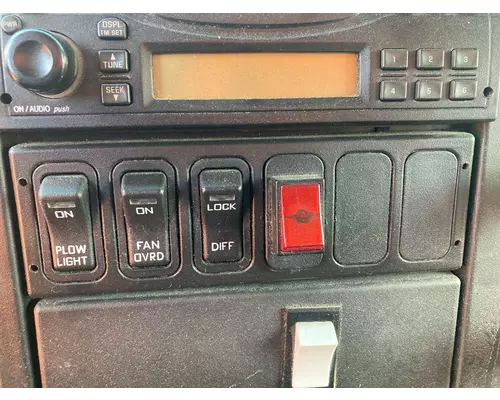 International 7300 Dash Panel