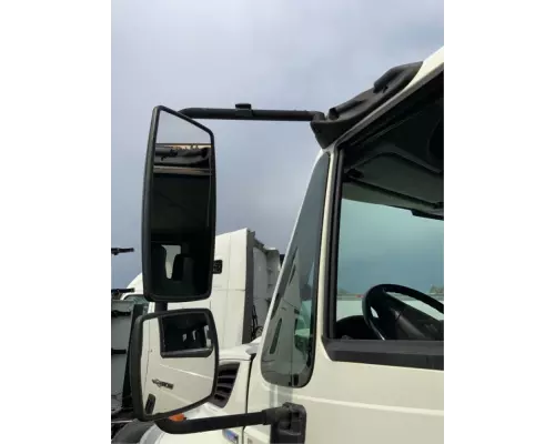 International 7300 Mirror (Side View)