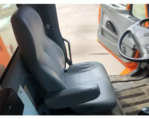 International 7300 Seat (Air Ride Seat)
