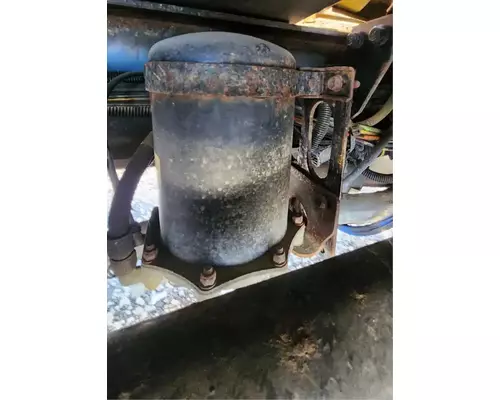 International 7400 Air Drier