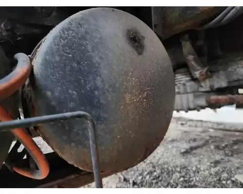 International 7400 Air Tank