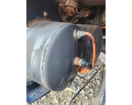 International 7400 Air Tank