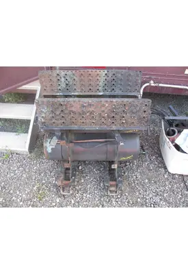 International 7400 Air Tank