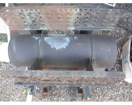 International 7400 Air Tank