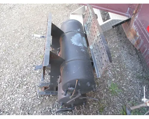 International 7400 Air Tank