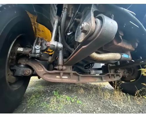 Axle Assembly, Front (Steer) International 7400 Complete Recycling Group LLC