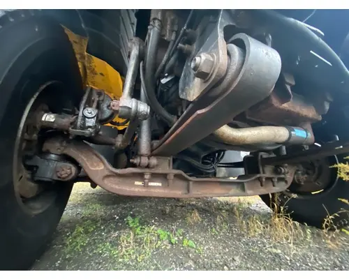 Axle Assembly, Front (Steer) International 7400 Complete Recycling Group LLC
