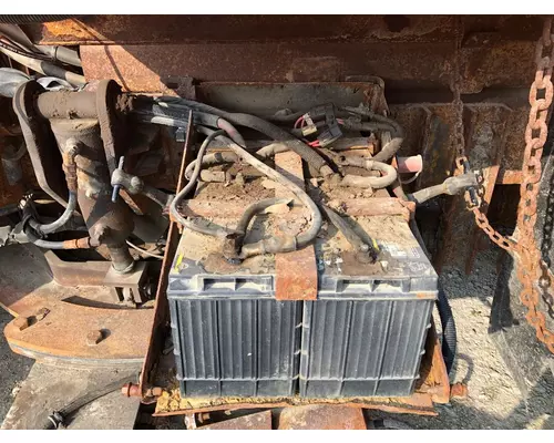 International 7400 Battery Box